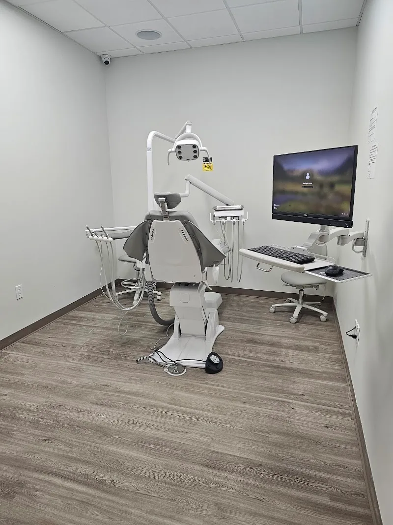 Arash Aghakhani Dental Inc (AC)