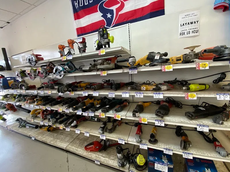 Bayou Pawn #670