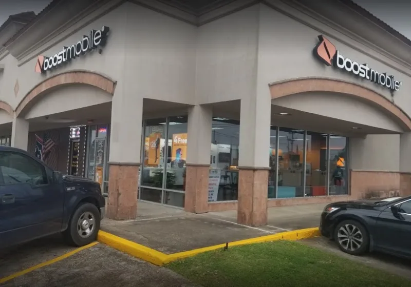 Boost Mobile - 224 1st St