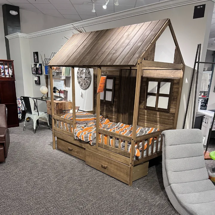 Colder's Furniture- West Allis