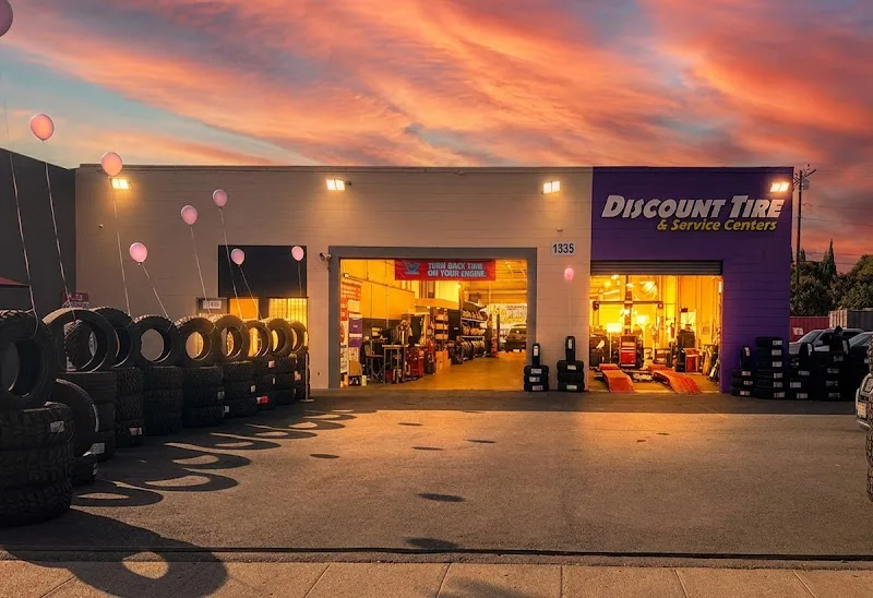 Discount Tire and Service Centers Oxnard