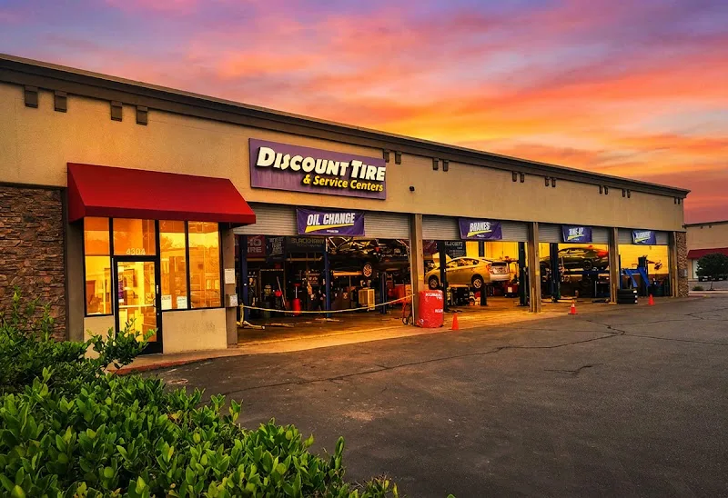Discount Tire -Fresno 88