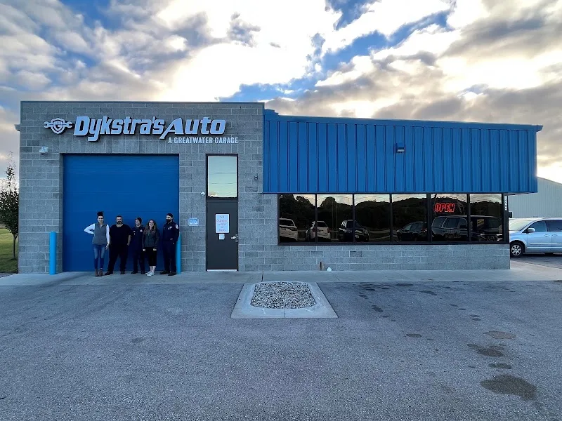 Dykstras Auto - Grand Haven #1003
