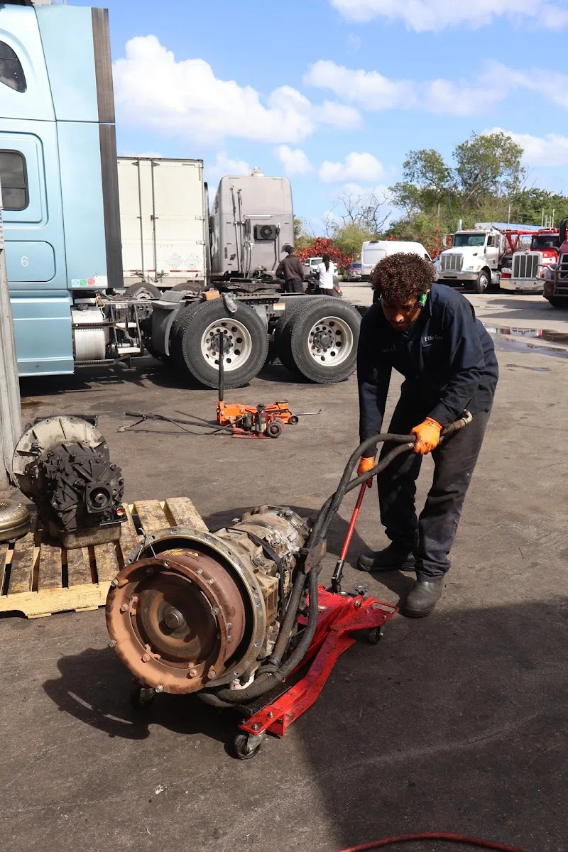 Elis Fleet Solutions LLC