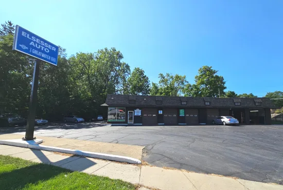 Elsesser Auto - Williamston#1025