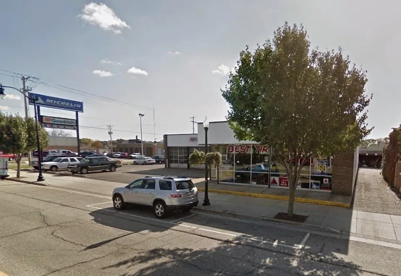 F and  F Tire Service - Grand Ave