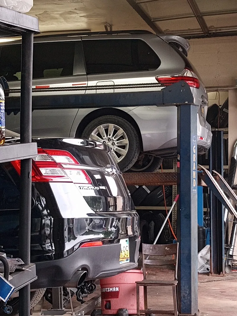 Ford And Walton Auto Care Llc