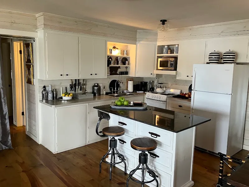Furnishings 4 Less - Rogers