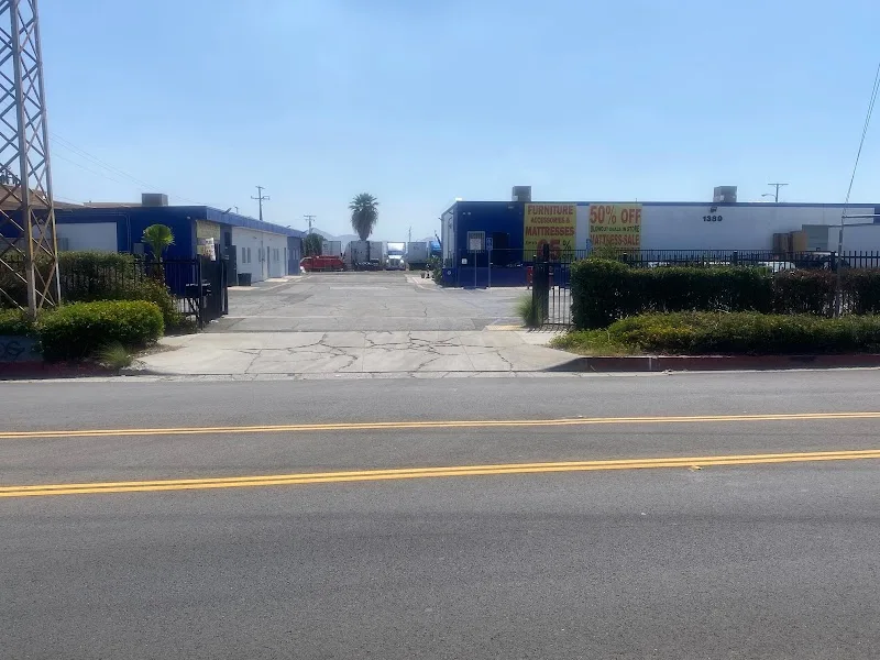 Furniture 4 Less