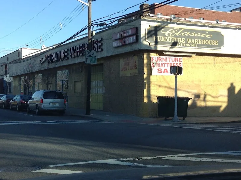 Furniture Warehouse LLC