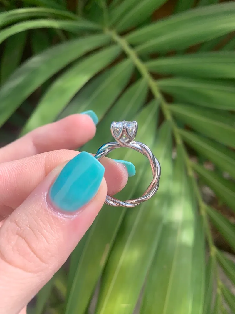 Genesis Jewelry and Repair LLC