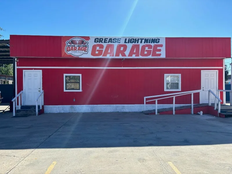 Grease Lightning Garage LLC