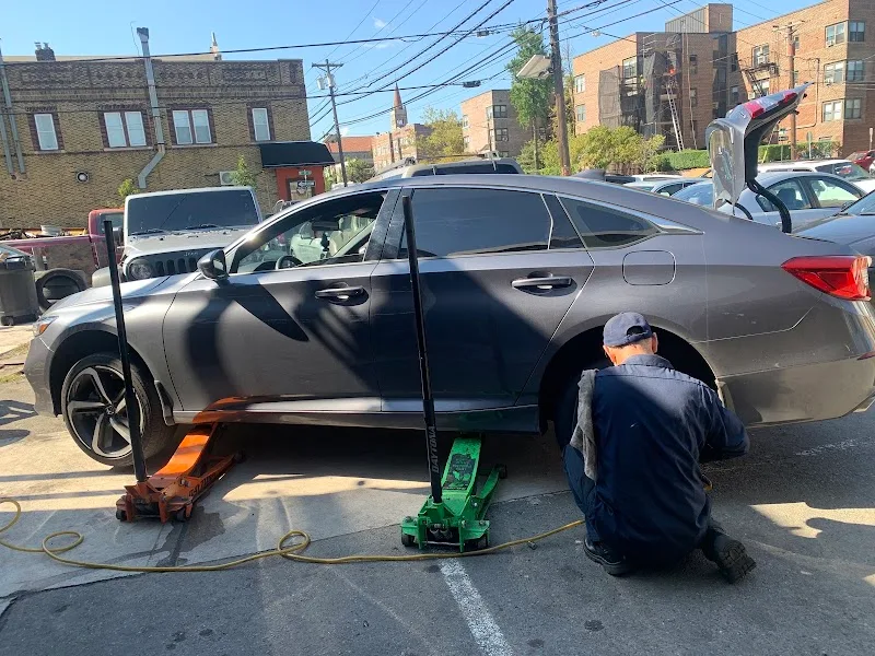 Herbies Repair Shop