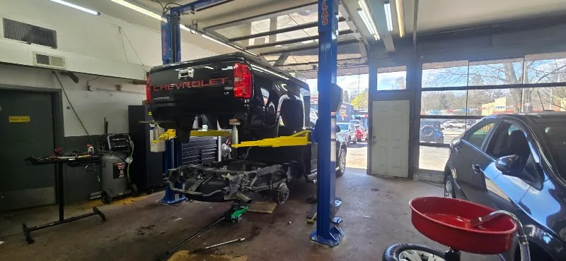 High Road Automotive LLC