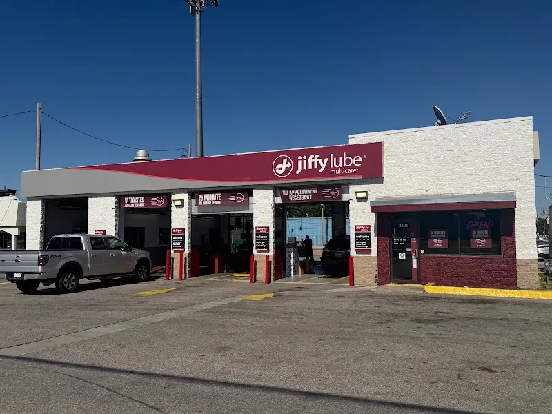 JIFFY LUBE - 32