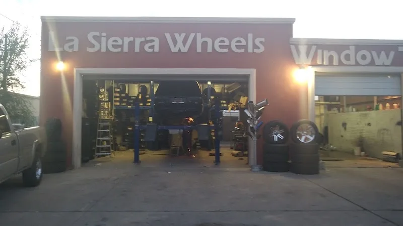 La Sierra Wheels and Tires LLC