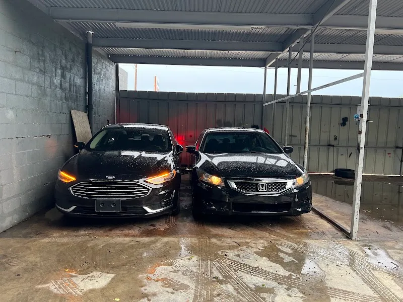 Latinos Tire Center LLC