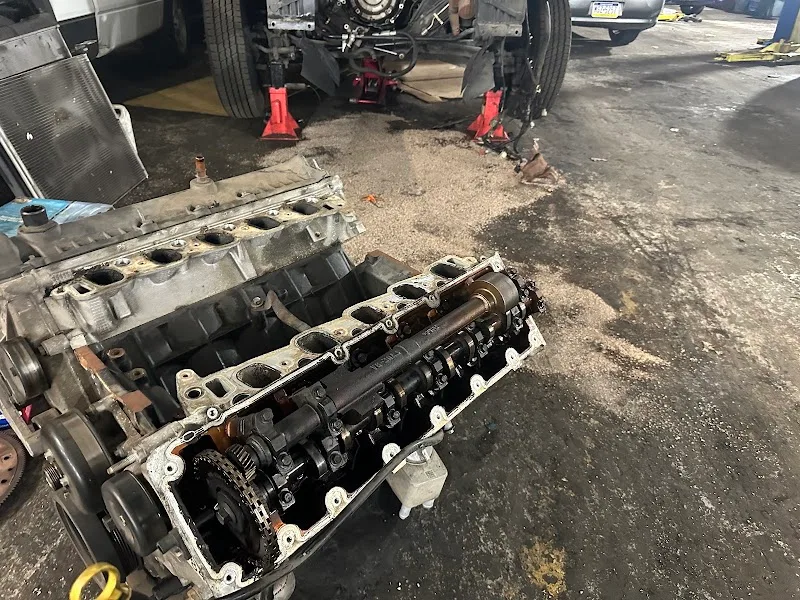 LC Autobody and Repairs Inc