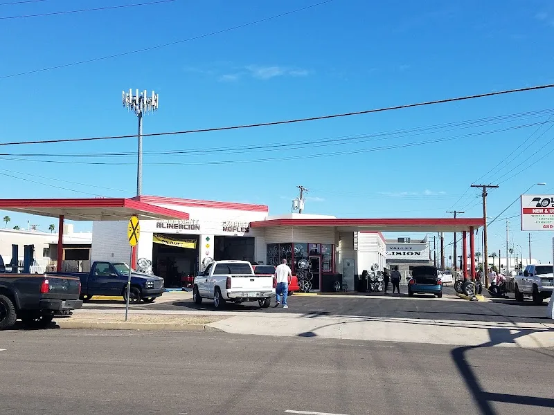 Llantera Del Centro LLC