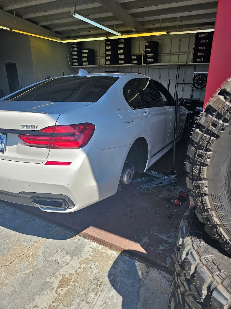 Lolos Tires - Lakewood