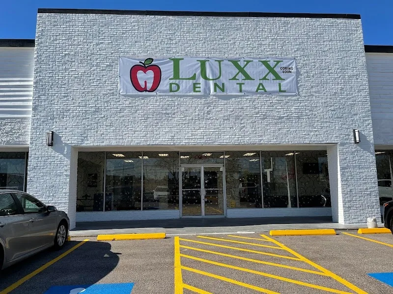Luxx Dental PC (AC)