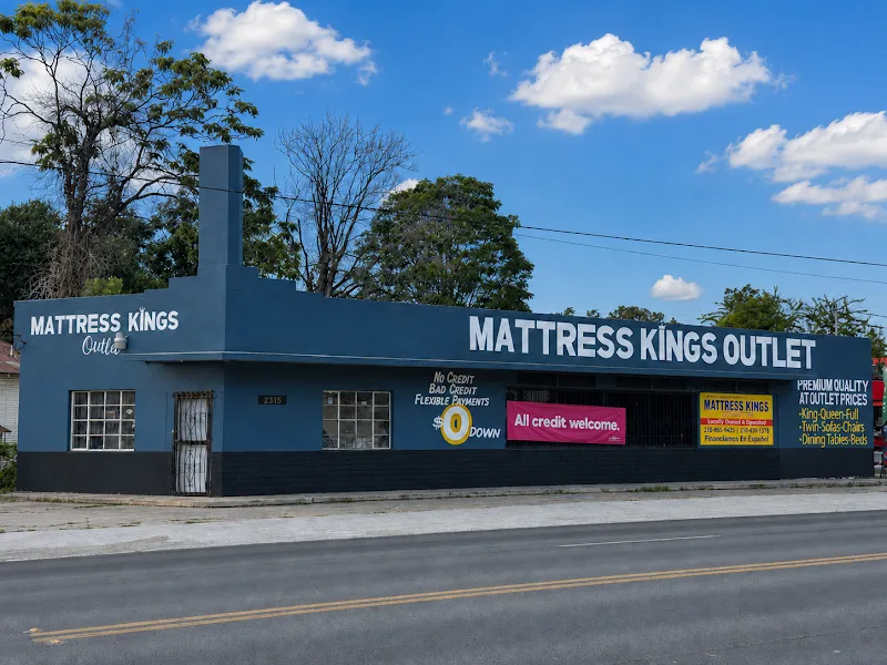 Mattress Kings Outlet - Nogalitos