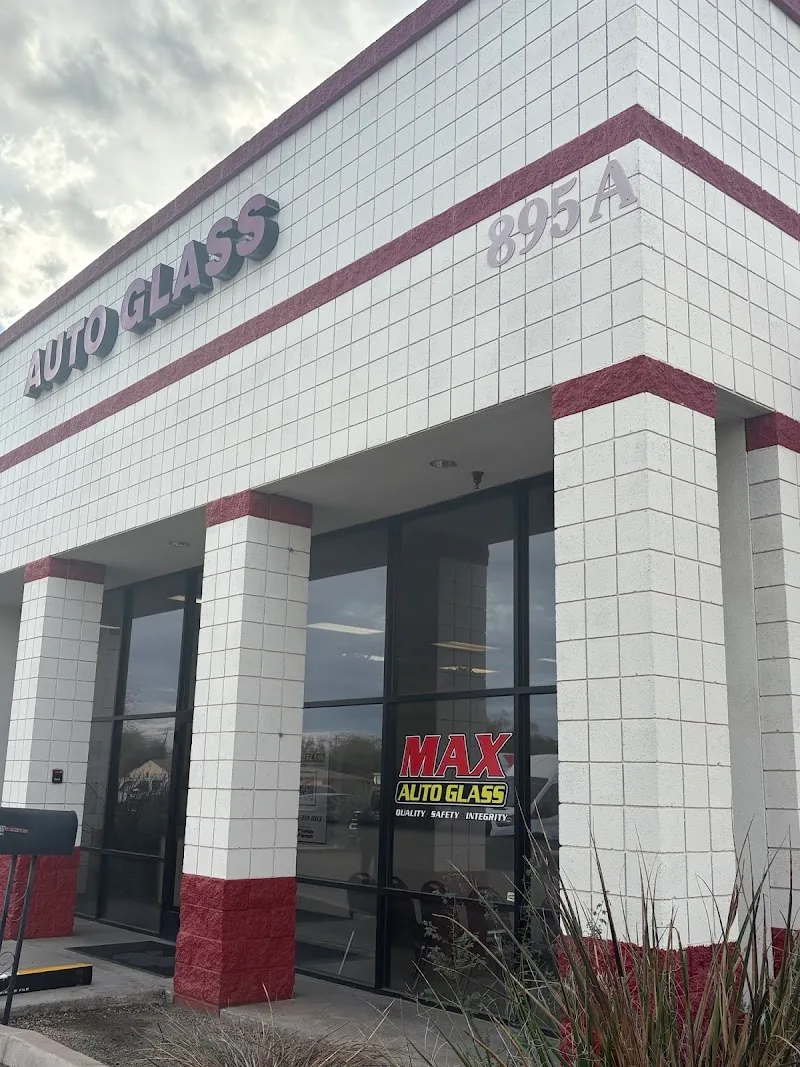 Max Auto Glass #2222