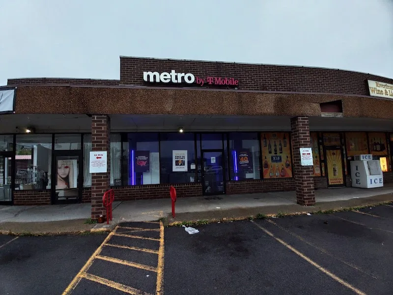 Metro By T- Mobile - Amsterdam