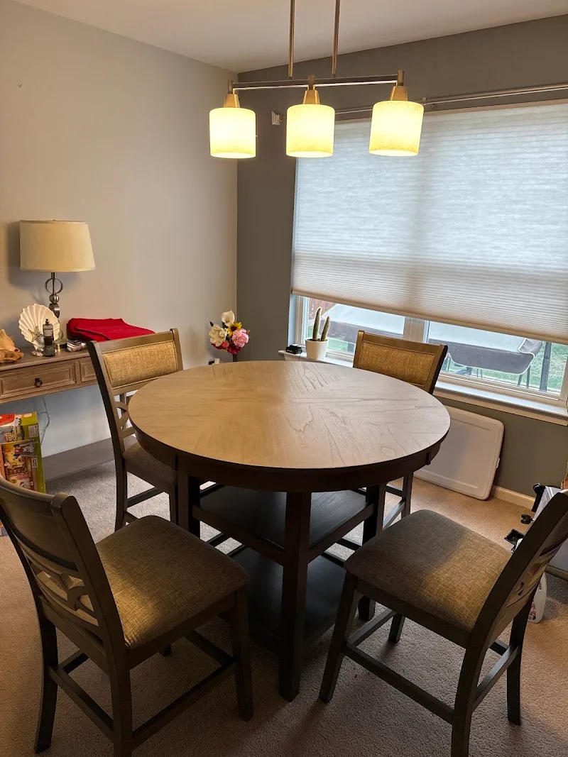 Mom and Pop Furniture LLC