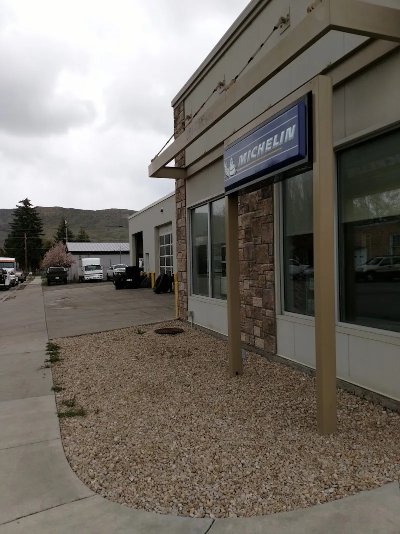 Moores Tire and Service Inc