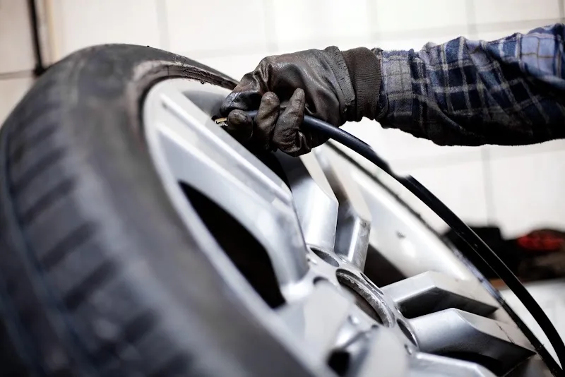 Murillos Auto and Tire Services INC