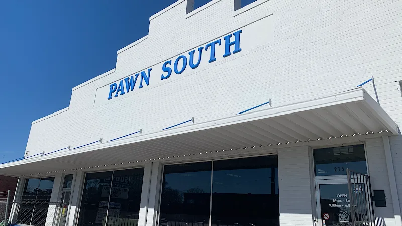 Pawn South #684