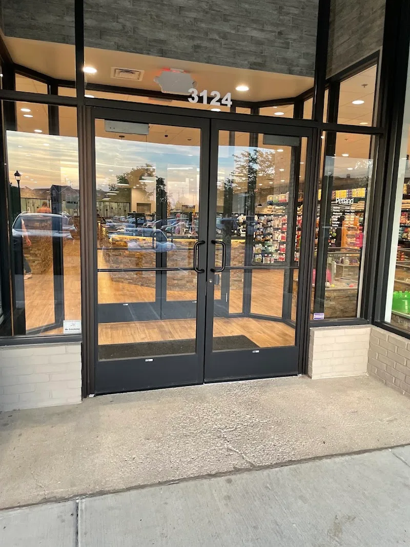 Petland CP LLC