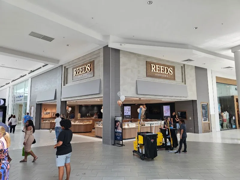Reeds Jewelers 195