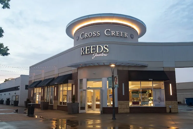 Reeds Jewelers 76