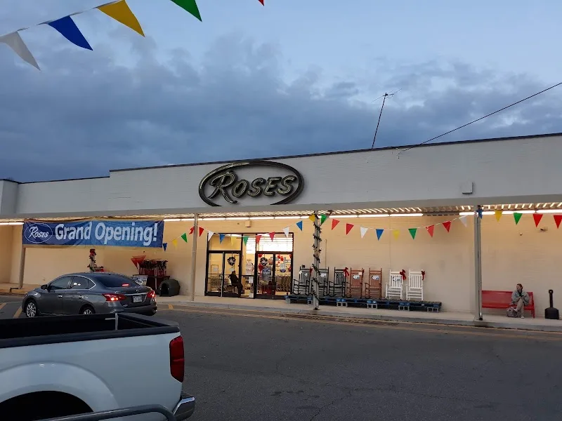 ROSES FURNITURE STORE #411