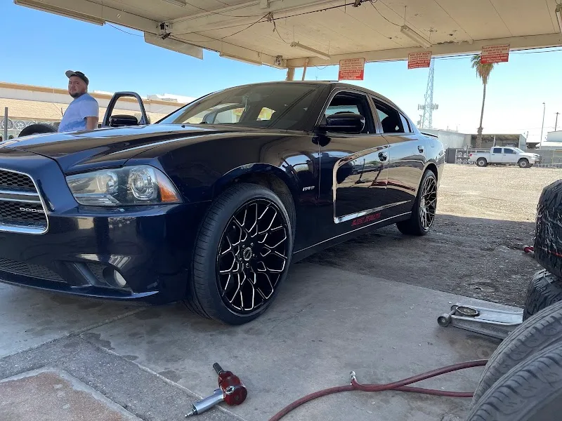 Royal Tires LLC