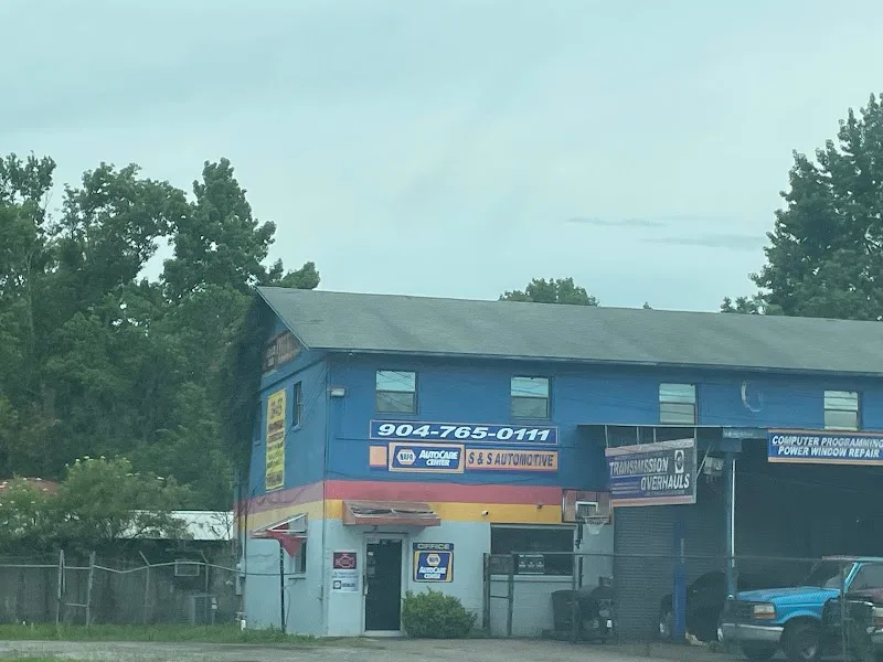 S&S Automotive Fleet And Towing Inc