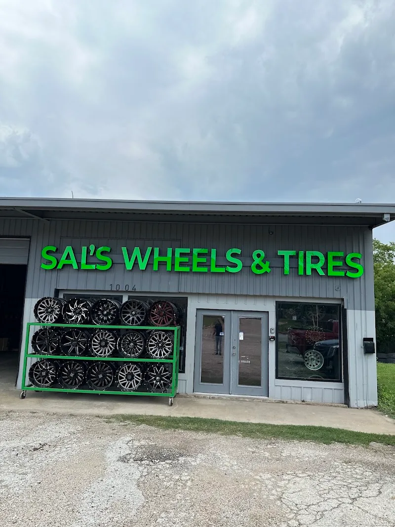 Sals Customs LLC