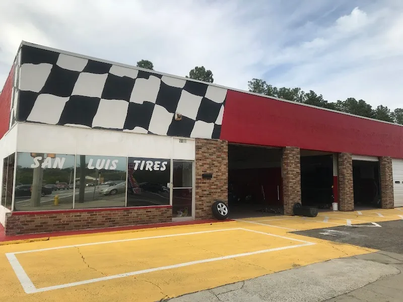 San Luis Tires LLC