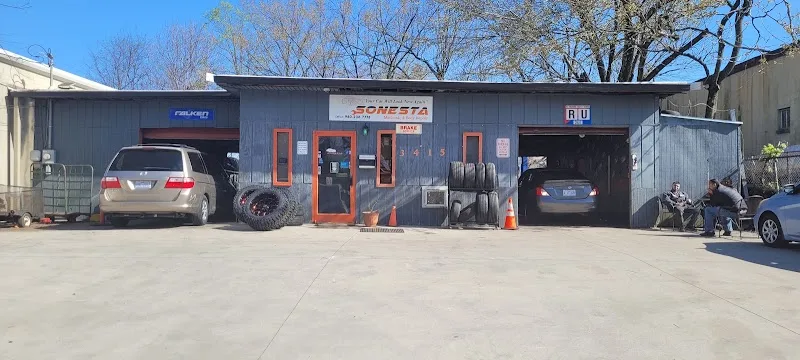 Sonesta Mechanic and Body Repair Inc