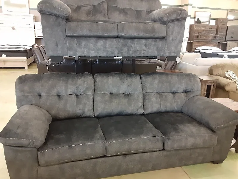Stus Hardware and Furniture