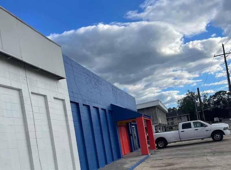 Tire Shop House 504 LLC