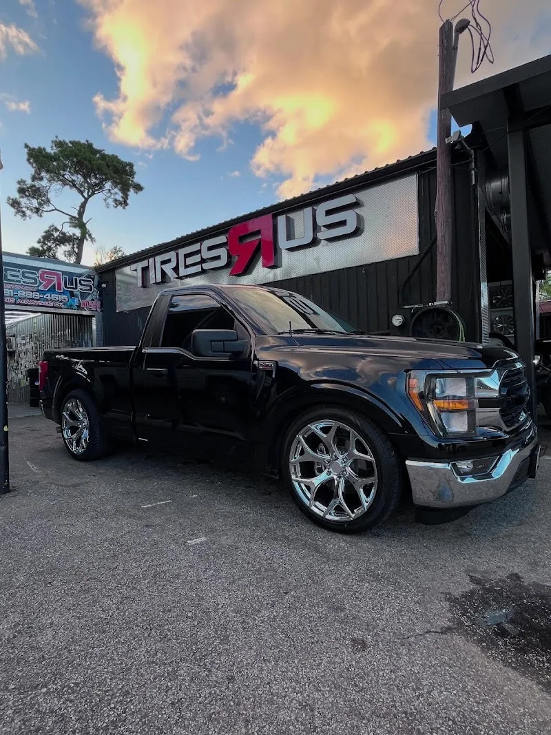Tires R Us
