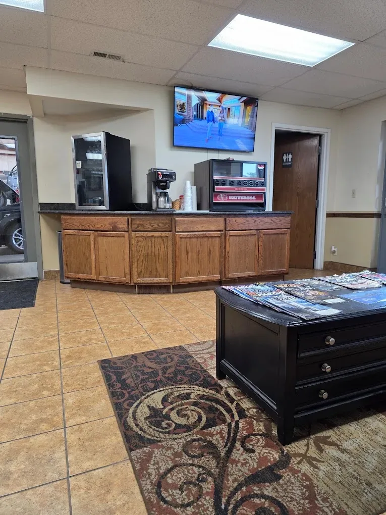 Tracys  Automotive Tire Pros