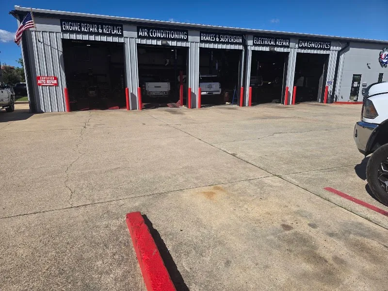 Ultimate Automotive LLC (3P)