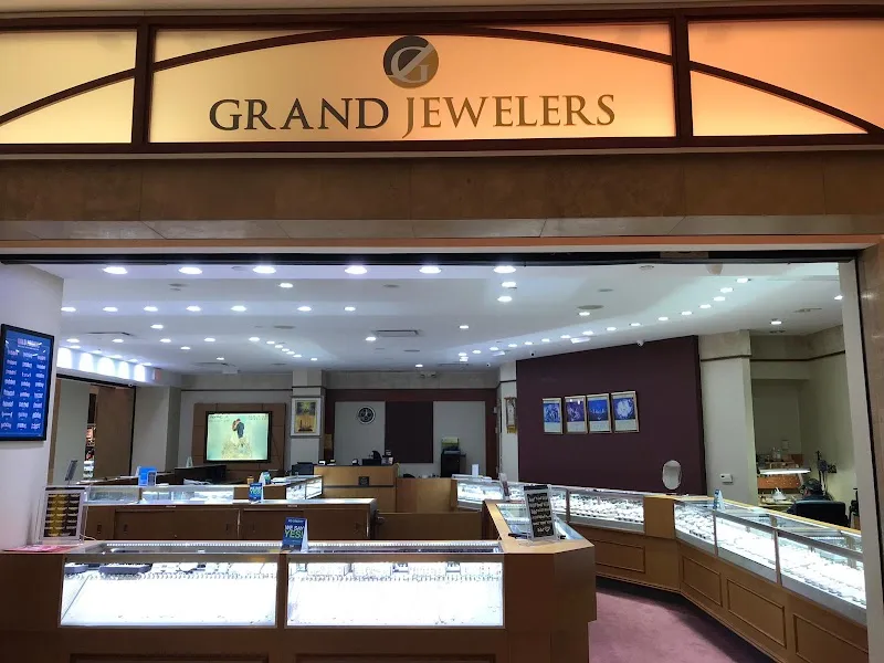 United Jewelers LLC